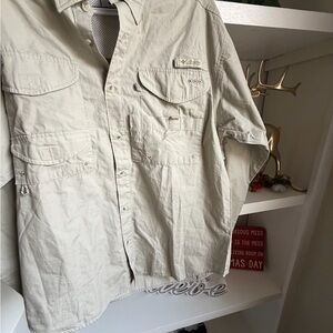 Columbia Fishing Light Tan Button-Up Shirt